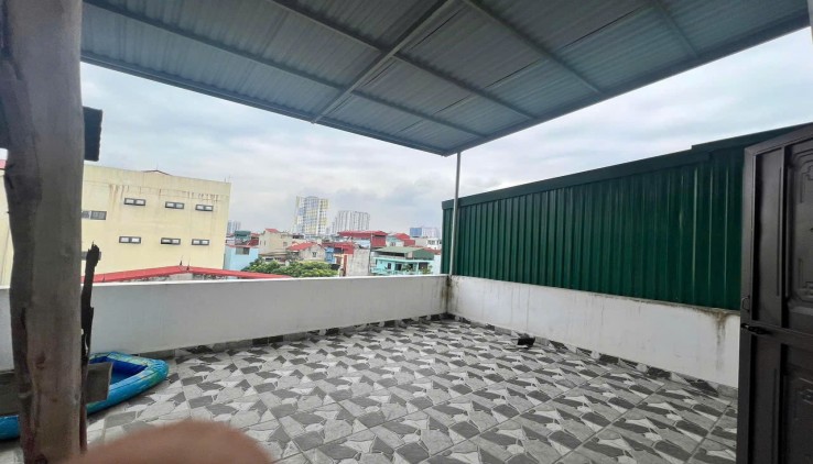 CHO THUÊ NHÀ MỚI KÍNH KOONG NGUYÊN CĂN GIÁP NHỊ THỊNH LIỆT, 5 TẦNG, 33M2,  3 NGỦ, 12 TRIỆU